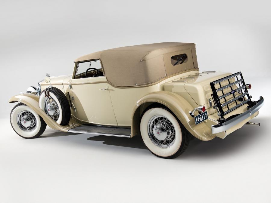  Stutz DV32 Convertible Victoria by Rollston 1933 года  (фото 2 из 9)